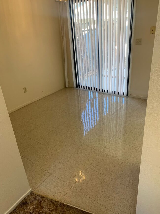 Photo - 1 BEDROOM 1 BATH TRIPLEX