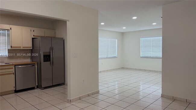 Photo - 2820 SW 25th St Unit 2820
