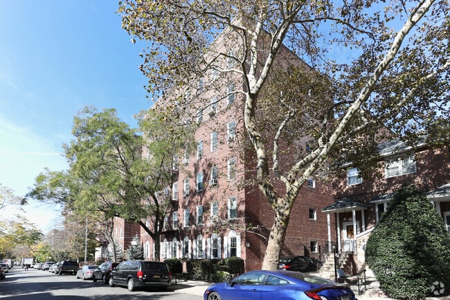 Photo - Farifax House