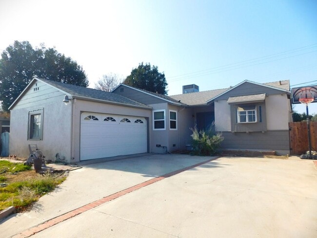 Photo - 8109 Brimfield Ave