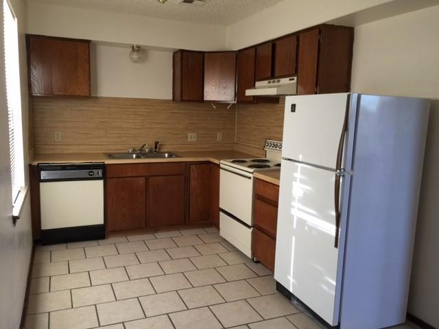 Photo - 320 Falcon Ct Unit 3