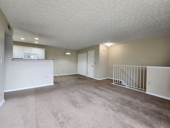 Photo - 5568 Garden Ridge