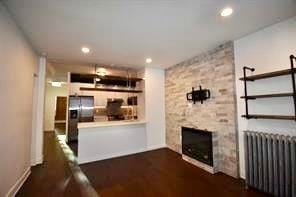 Photo - 228 Maple St