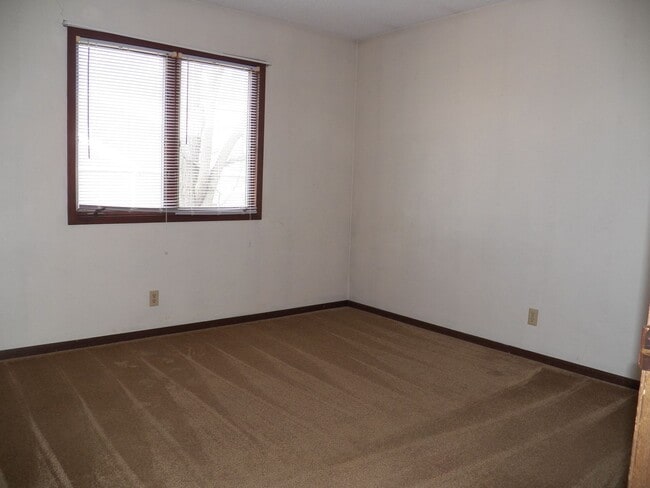 Photo - 1008 Bridgit Ct SE Unit 04