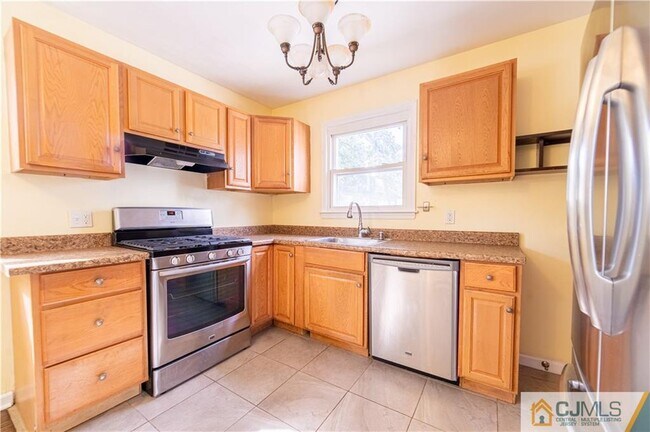 Photo - 16 Holmes St