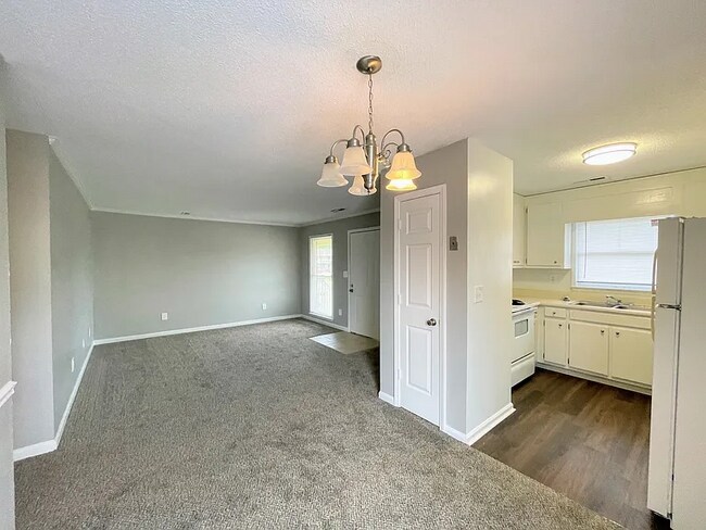 Photo - 4419 Torrance Dr NW Unit D