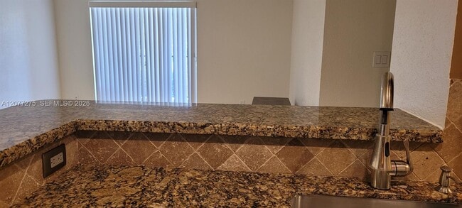 Photo - 733 Riverside Dr Unit 1220