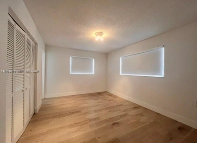 Photo - 444 SW 4th St Unidad 204