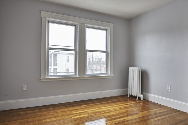 52 Mansfield St Unit B1