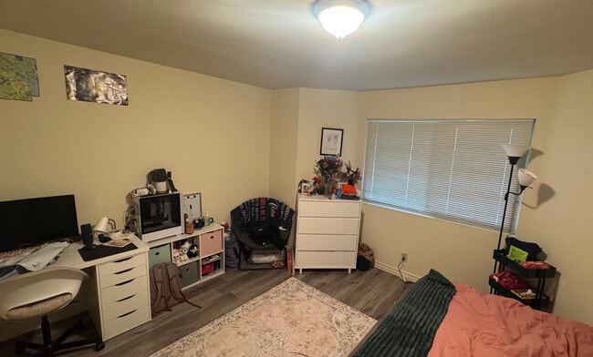 Photo - Menlo Apartments