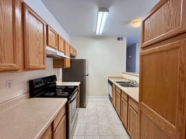 Photo - 6310 Oak St Unit 6310 Oak St #205