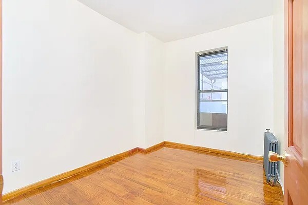 Photo - 646 Franklin Ave Townhome