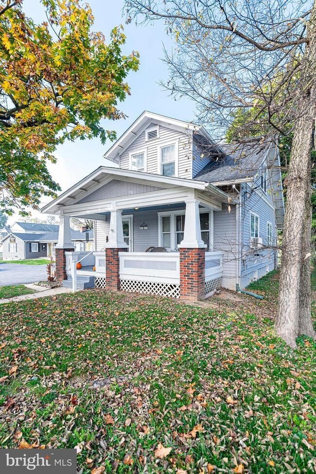 Building Photo - 2972 Winchester Ave Rental