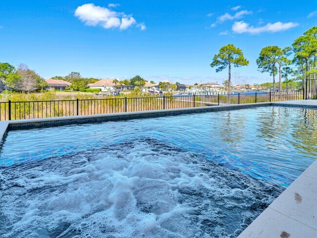 330 Kelly Plantation Dr