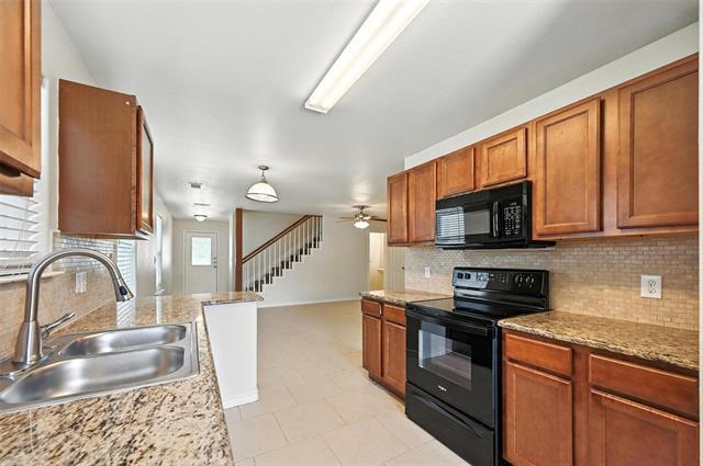 Photo - 813 E College Ave