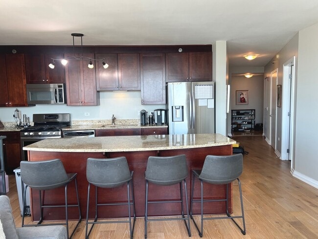 Photo - 33 W Ontario St Unit 32G