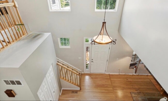 Photo - 841 Barclay Dr