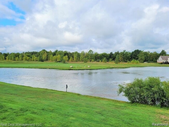 6146 Lone Oak Cir Unit 2