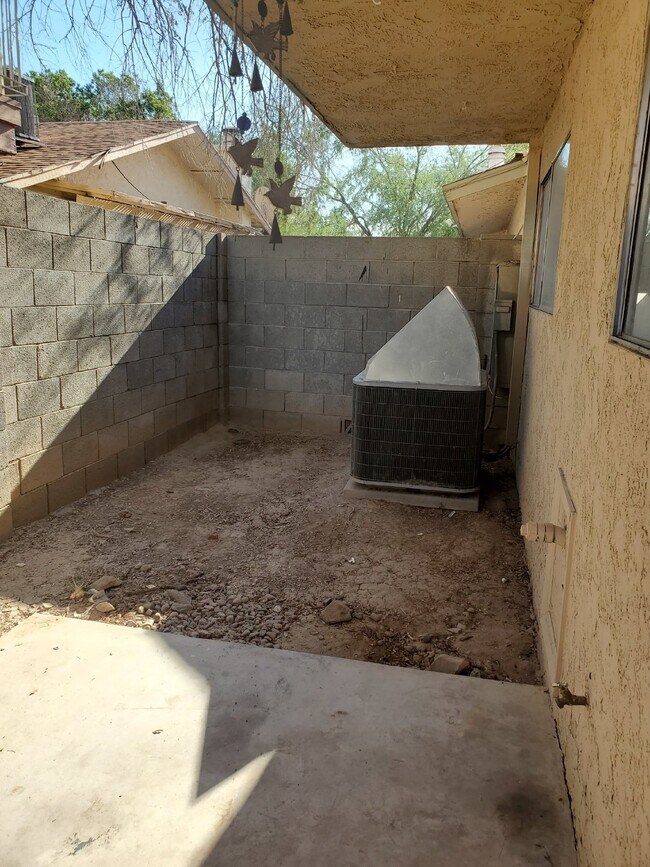 Photo - Coming Soon: Charming 2-Bed, 1-Bath Apartment! Unidad #2