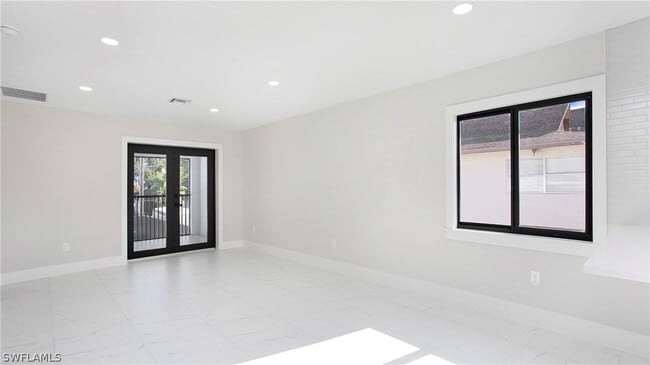 Photo - 9002 Somerset Ln