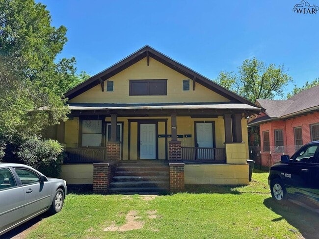 Building Photo - 2007 10th St