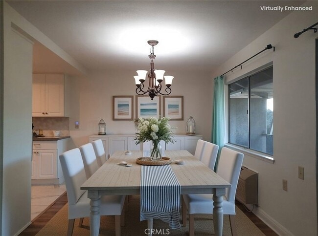 Photo - 2117 Via Puerta Unidad Q