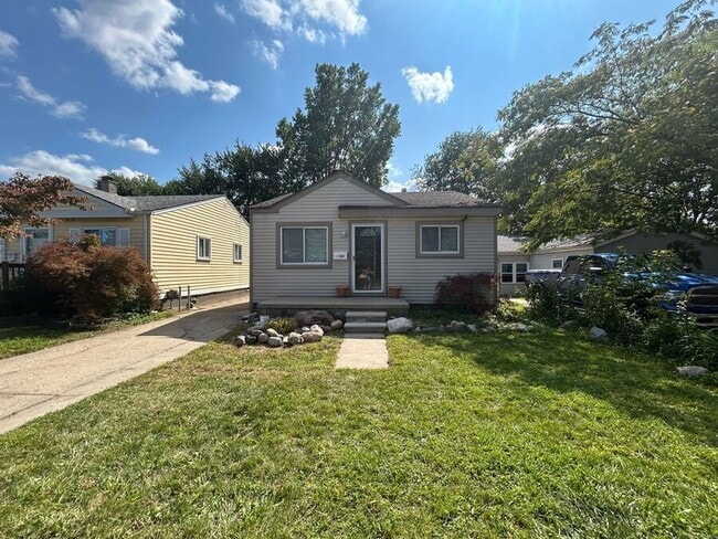 Building Photo - 11060 Lozier- Rental