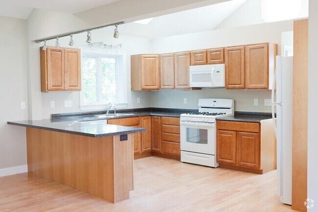 Building Photo - 418 High St Unit 2 Rental