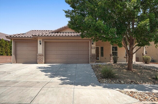 Photo - 224 Valle Alto Dr NE