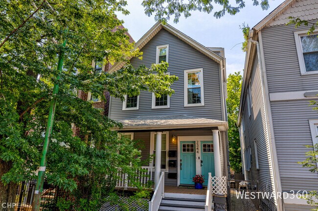 Building Photo - 2344 N Oakley Ave Unit 2