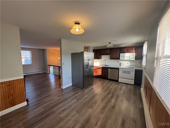 Photo - 8223 Lucchesi Dr