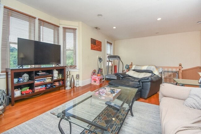 Photo - 431 Faneuil St Condo Unit 2C