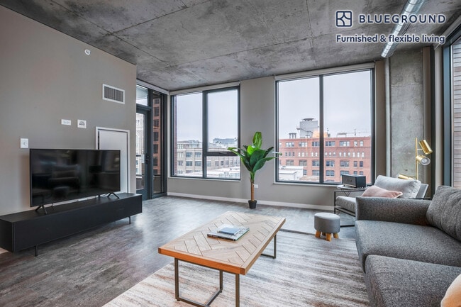 Photo - 939 W Washington Blvd Unidad FL6-ID213