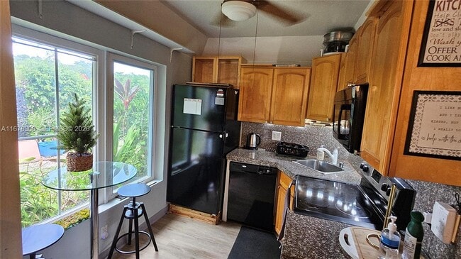 Building Photo - 3600 S Le Jeune Rd Unit 3600
