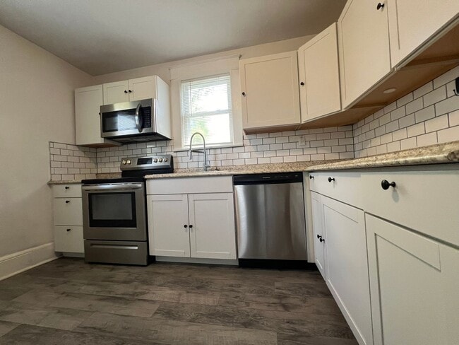 Photo - 1416 Morningside St SE