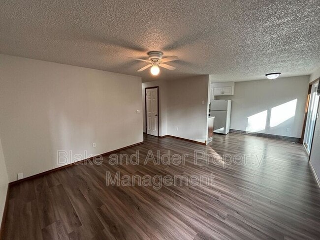 Photo - 17570 Webster Rd