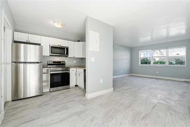 Photo - 7530 Dickens Ave Unit 2