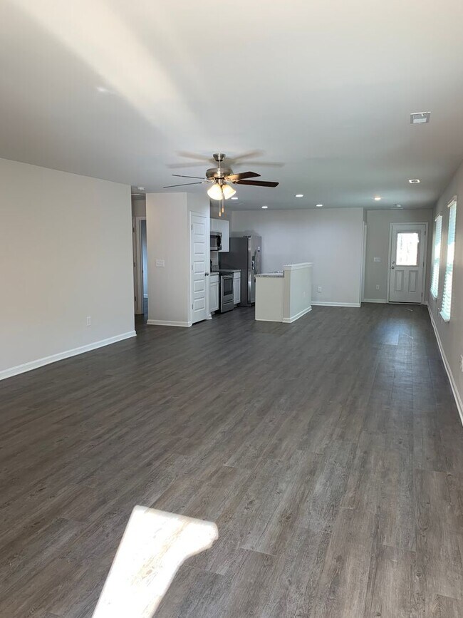 Photo - Move Into Comfort — 3 Bedroom / 2 Bathroom Home in Cullman Available August 22nd