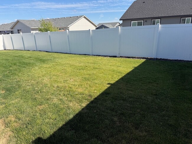 Photo - 4 Bedroom Home in Park Orchard Neighborhood