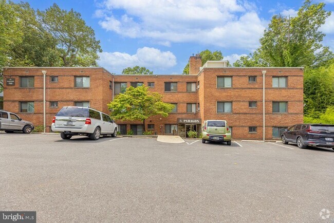 Building Photo - 702 Chaney Dr Unit 303 Rental