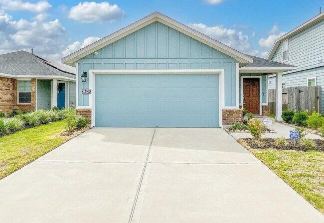 Building Photo - 21423 Holly Heights Rd