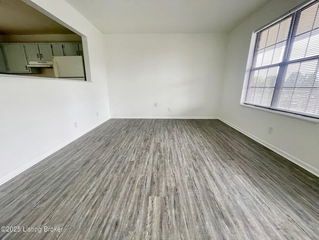 Photo - 260 Faro Ct Unit 11