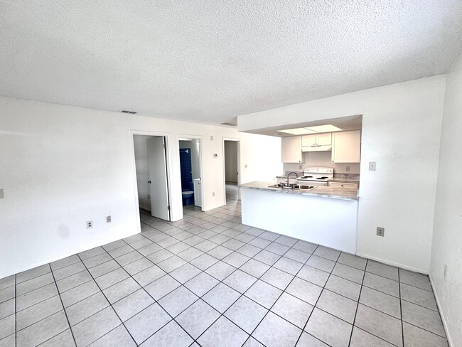Photo - 4116 62nd St W