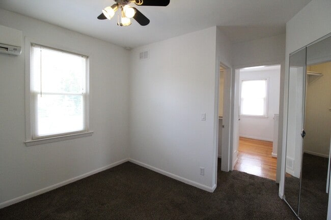 Photo - November FREE On This One Bedroom One Bath... Unit 1312 W 39TH ST. #4