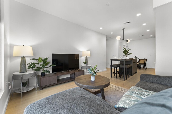 Photo - 35 W 2nd St Unit ID1240285P