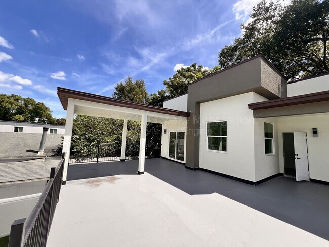 Photo - 21 N Hampton Ave