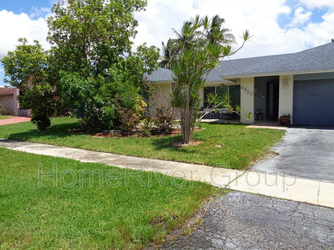 Photo - 6990 NW 23rd St Casa