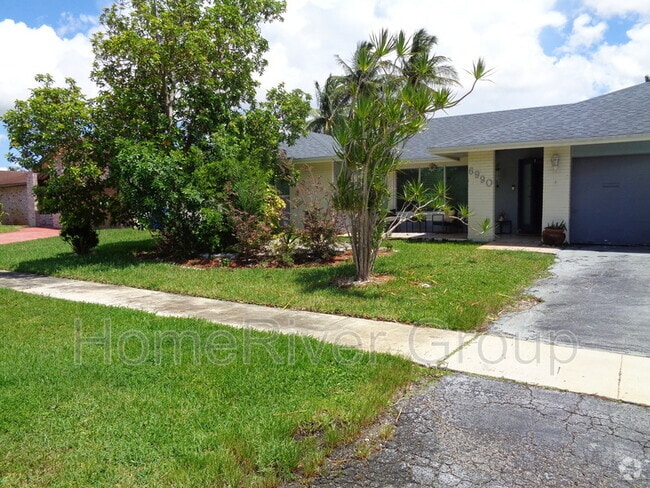 Building Photo - 6990 NW 23rd St Rental