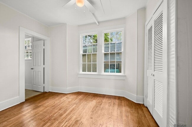 Photo - 3243 Ivanhoe St