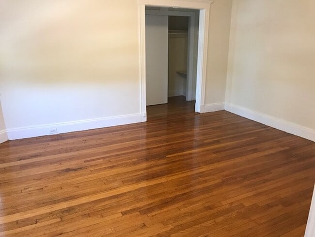 Photo - 9/1 No Fee! Sunny, renovated Studio w/updated kitchen!